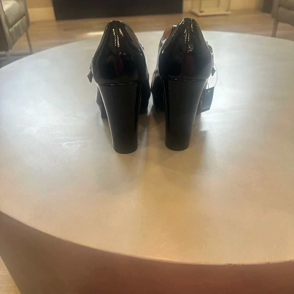 Torrid Glossy Black T-Strap Heels - Picture 4 of 4